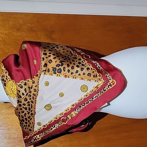 Vintage Scarf Leopard Print Gold Chain Belt Made In Italy 36" L 34" W - Picture 2 of 5